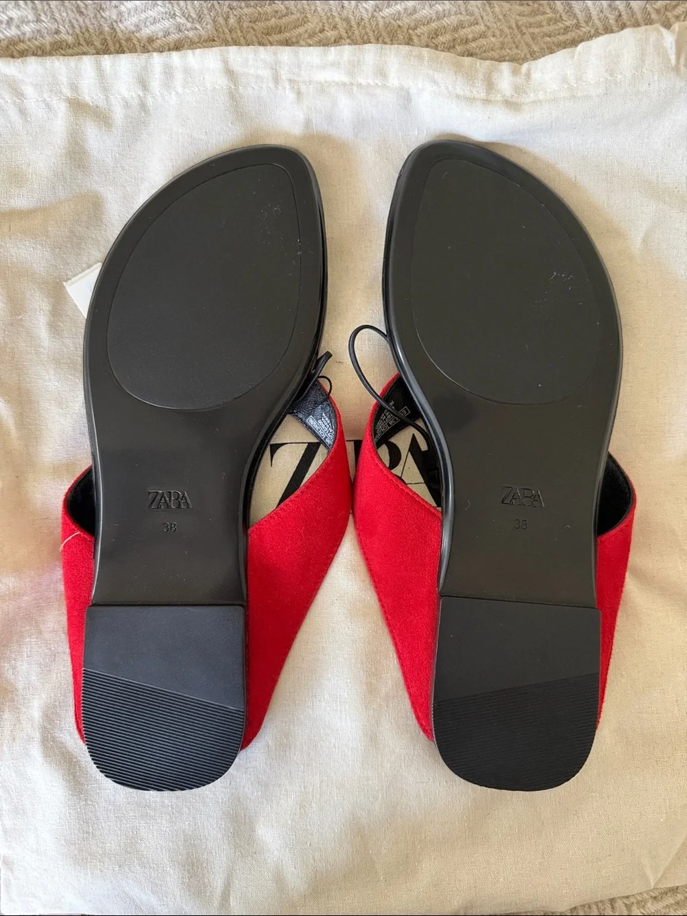 NWT ZARA Red Suede Sandals flip flops. Size 38 / 8